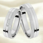 Argollas Mate y liso brillante con zircon suizo blanco 5468